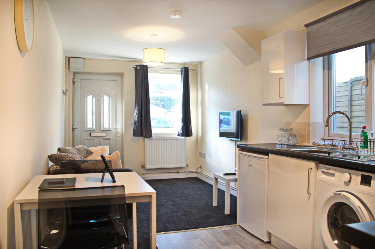 Apartment Host & - Coastal Hideaway